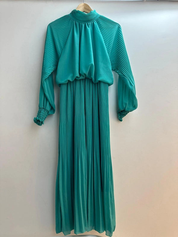 Victory One Size Pleated Maxi