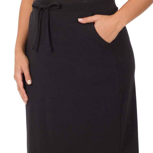 PLUS SIZE BLACK WEEKENDER SKIRT